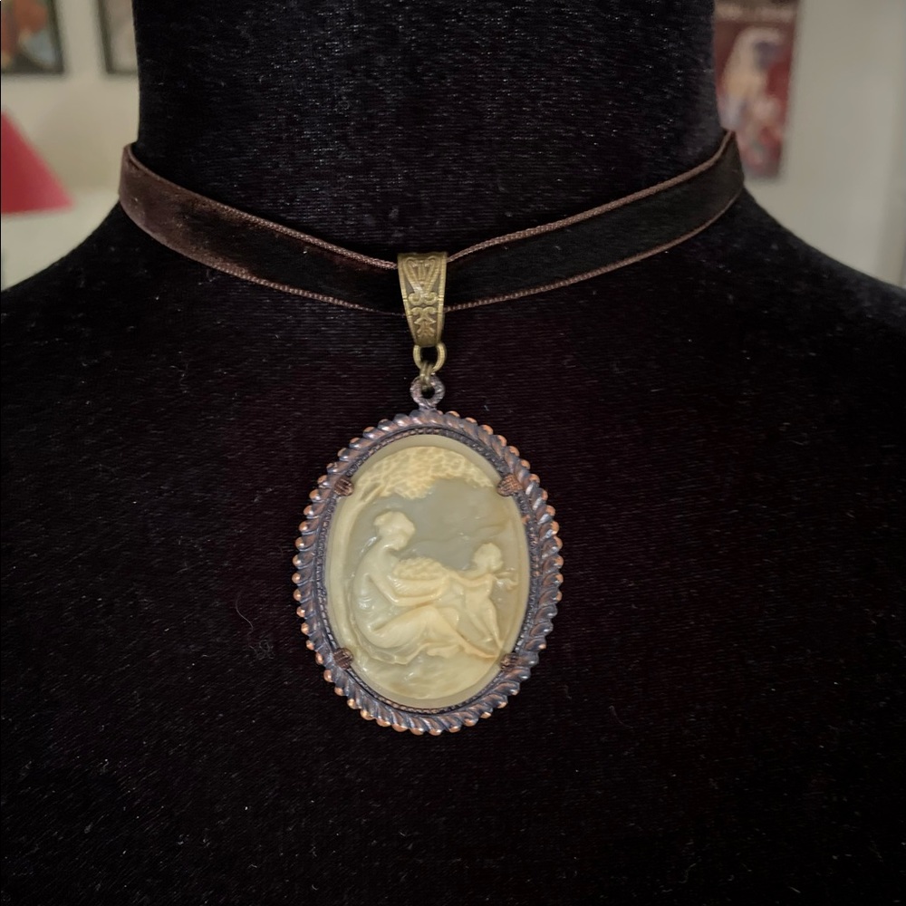 Vintage Cameo Set in Ox Purple Brass Choker Necklace